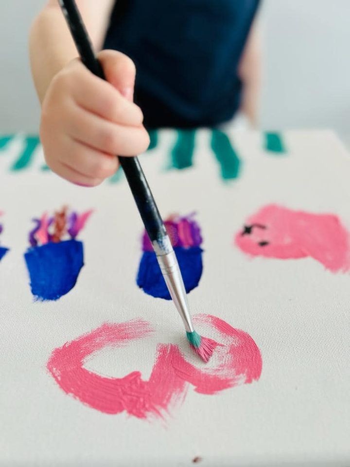 Get Creative with Naomi Keenan (Age 5-9)