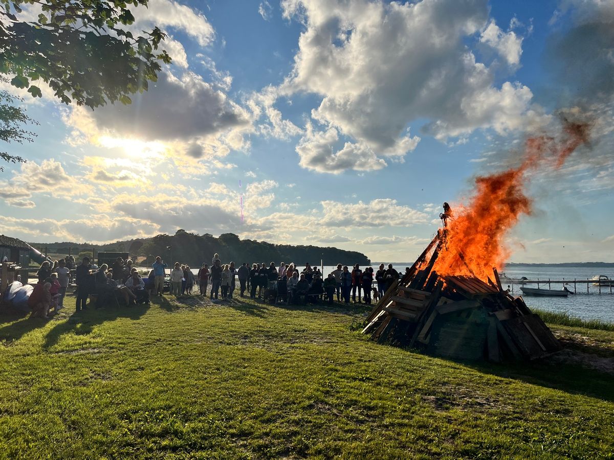 Skt. Hans aften \/\/ Mittsommerabend