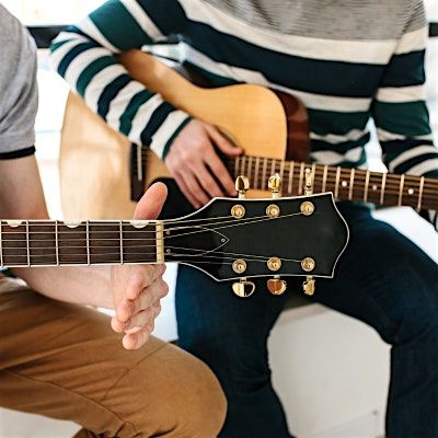 Group Guitar Lessons For Adults - Beginner's Workshop