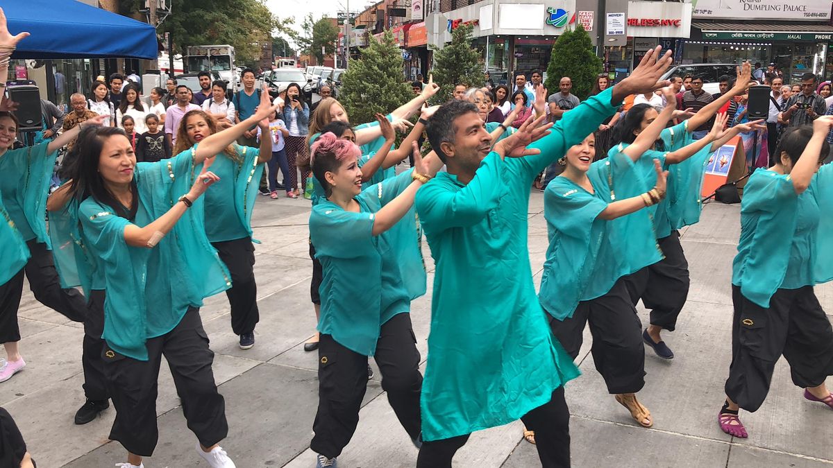 Bhangra in the Plaza