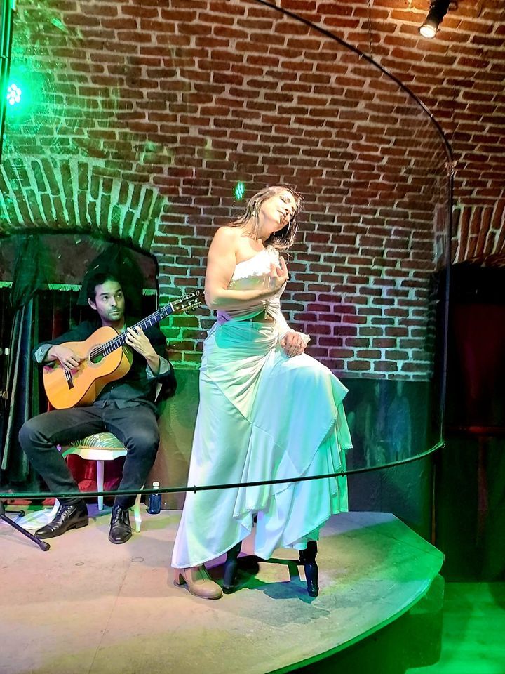 ROMANCERO GITANO, poes\u00eda y flamenco teatralizados