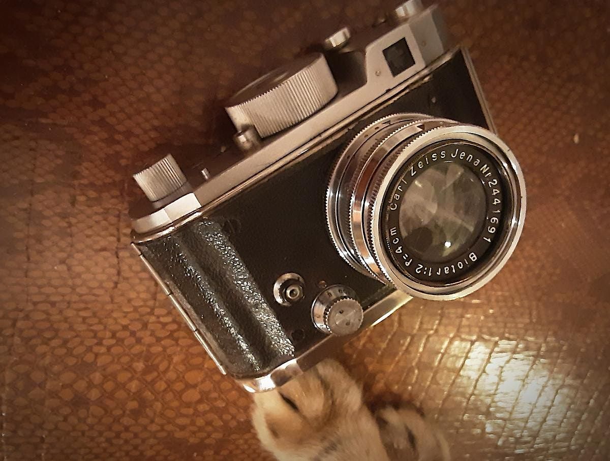 35mm Film Camera (and SLR) Introduction to Film Photography