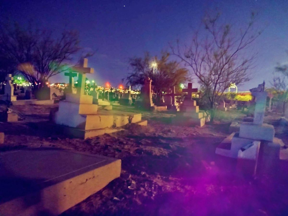 Concordia Cemetery Ghosts & Gravestones Tour