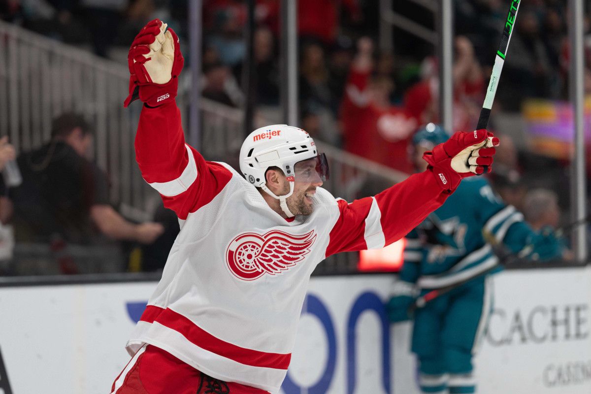 San Jose Sharks at Detroit Red Wings