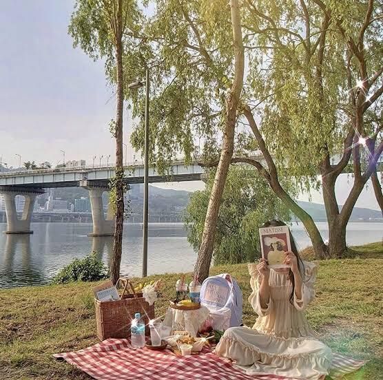 Picnic By The River (Cos-Meet)