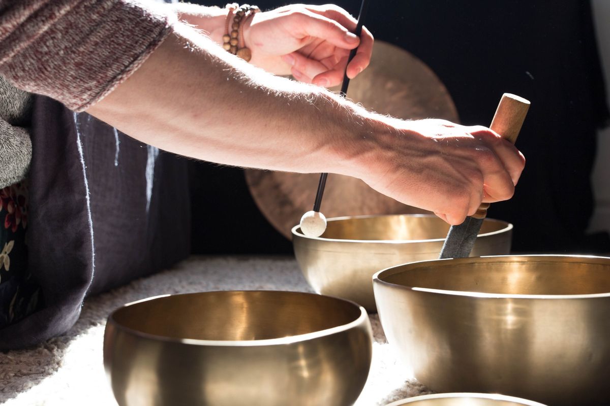 Sound Healing with Tibetan Singing Bowls with Robb Ferraro