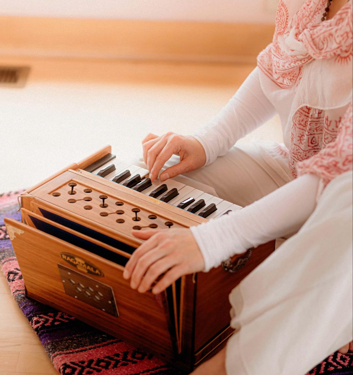 Sacred Song Circle with Romi and Friends