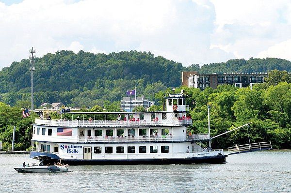 River Boat Cruise & Lunch