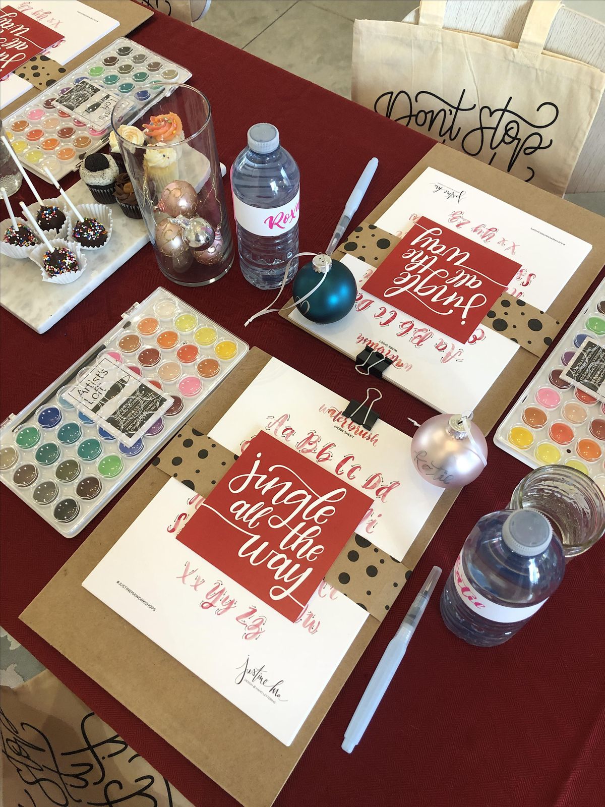 Justine Ma Water Brush // Christmas Edition, The Art of Cake