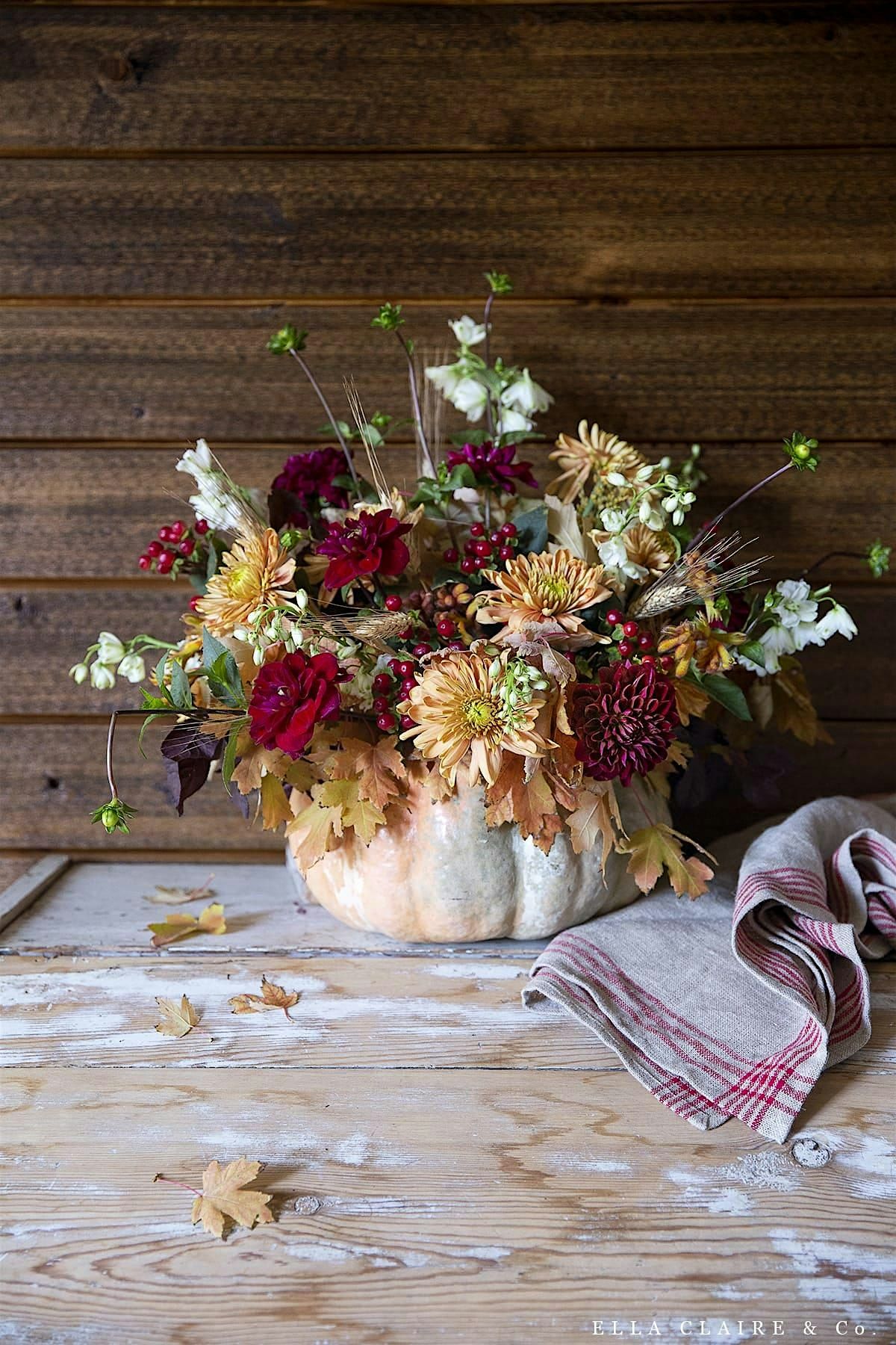 THANKSGIVING PUMPKIN FLORAL CENTERPIECE