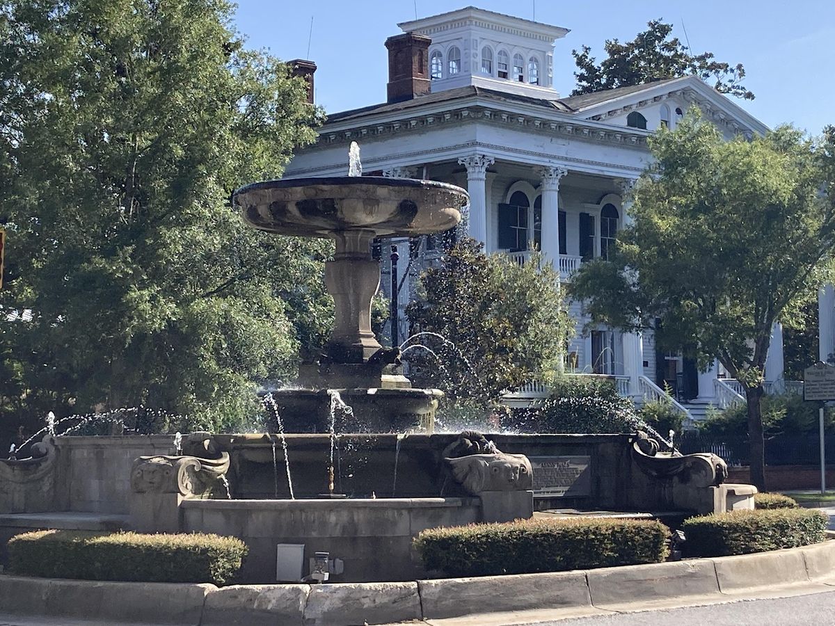 History & Architecture Walking Tour of Wilmington