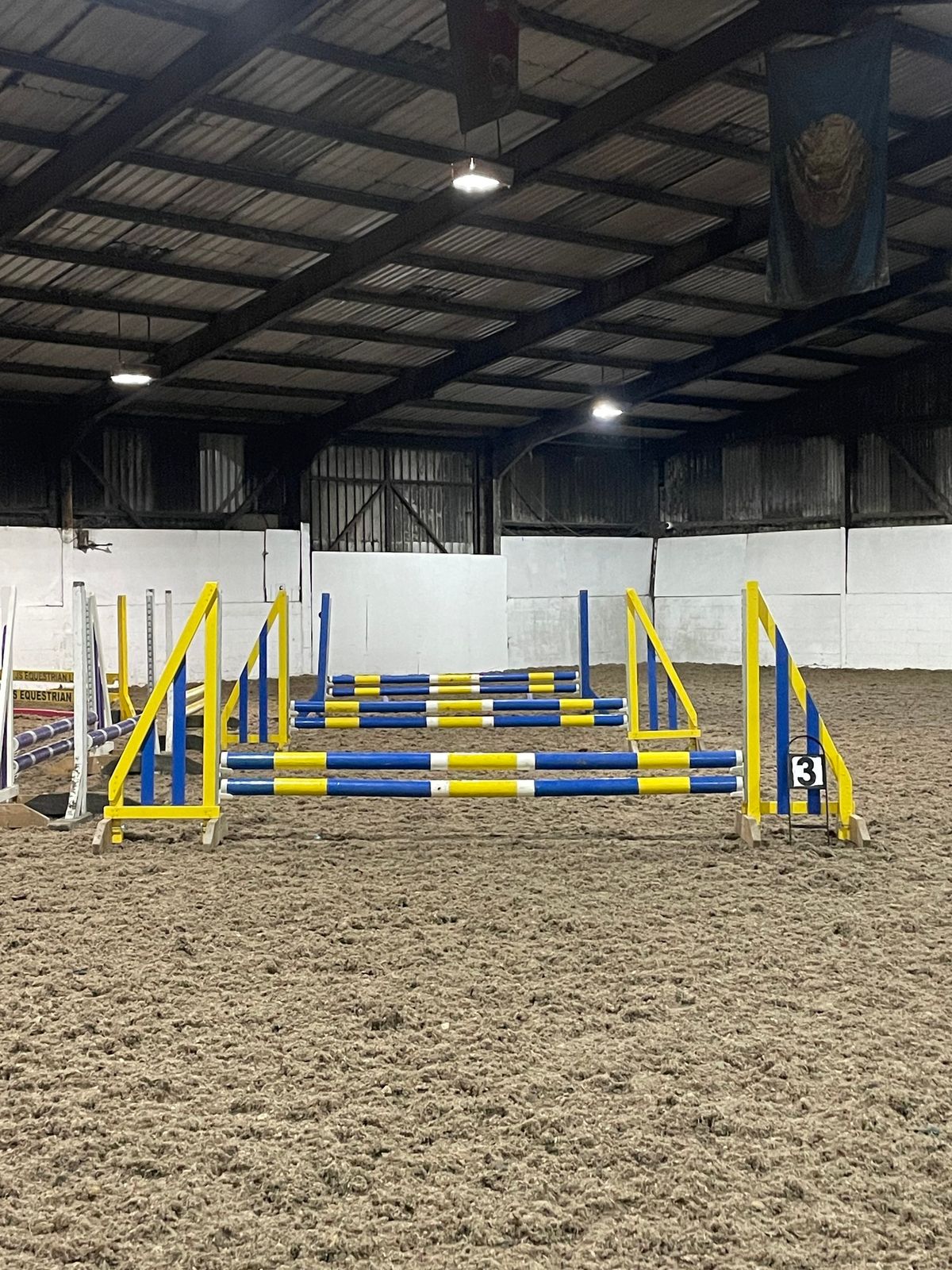 Indoor Clear Round Show Jumping