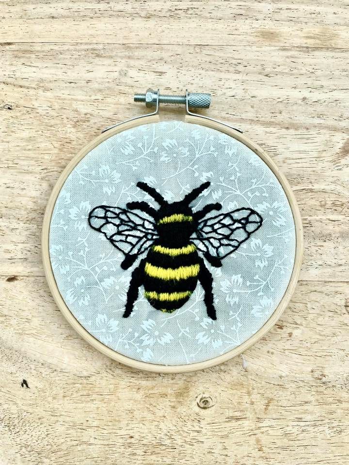 Stitch a Manchester Bee