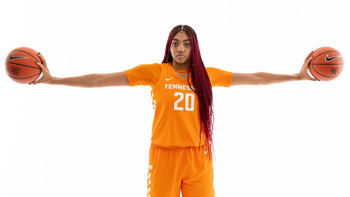 Tennesee Lady Vols at UConn Huskies Womens Basketball at PeoplesBank Arena