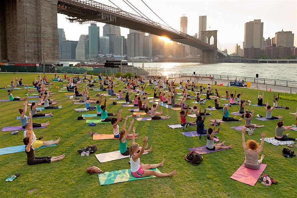 Beginners Yoga Workshop in Brooklyn Bridge Park
