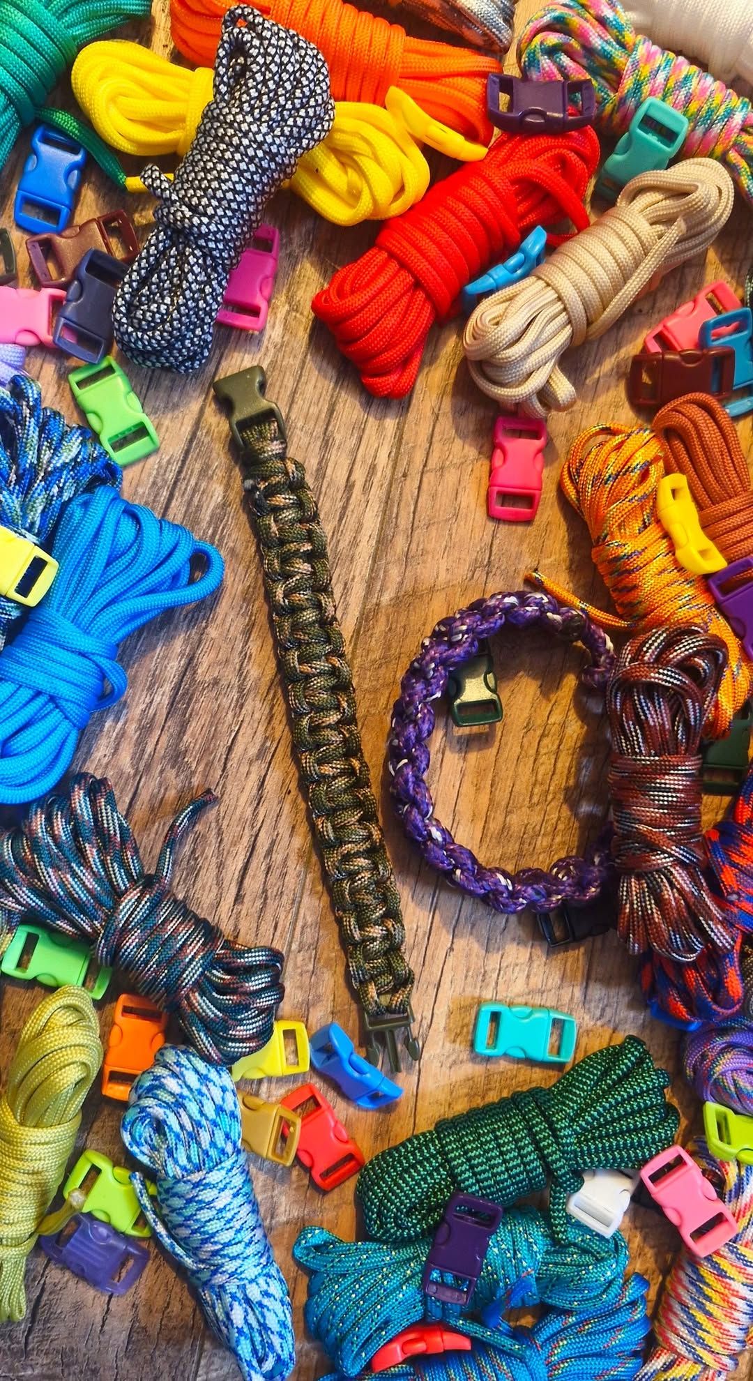 Beginners Paracord Bracelet workshop. 