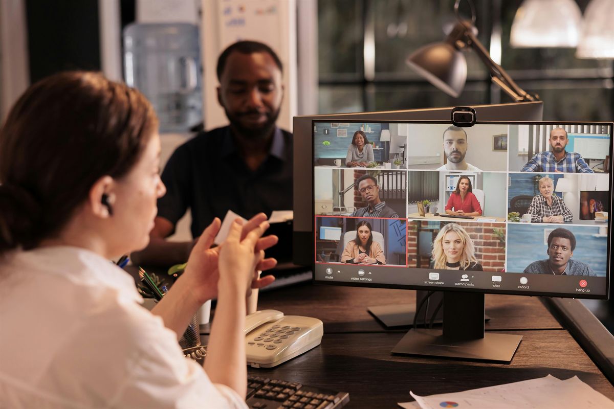 Leading Remote Teams: Communication to build culture and deliver results in an online world