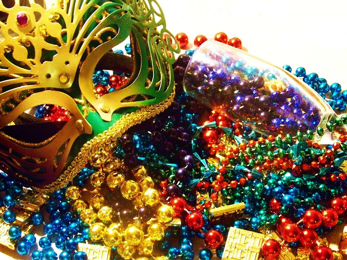 MARDI GRAS BAR CRAWL