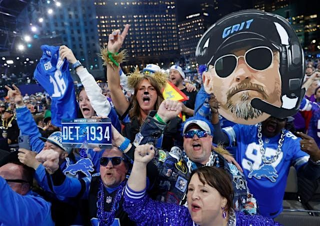 Ultimate Detroit Lions Away Game "Dual Tour" Experience | Lions @ Packers
