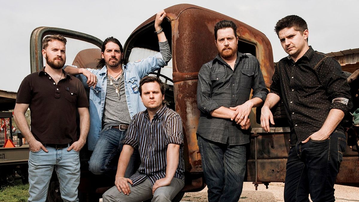 Micky and The Motorcars at Bucks Backyard