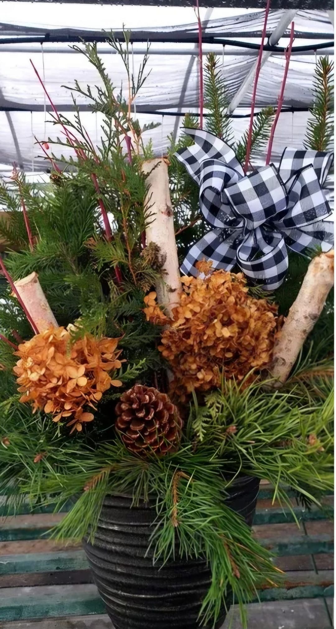 Holiday Porch Pot at Shakopee American Legion Post 2