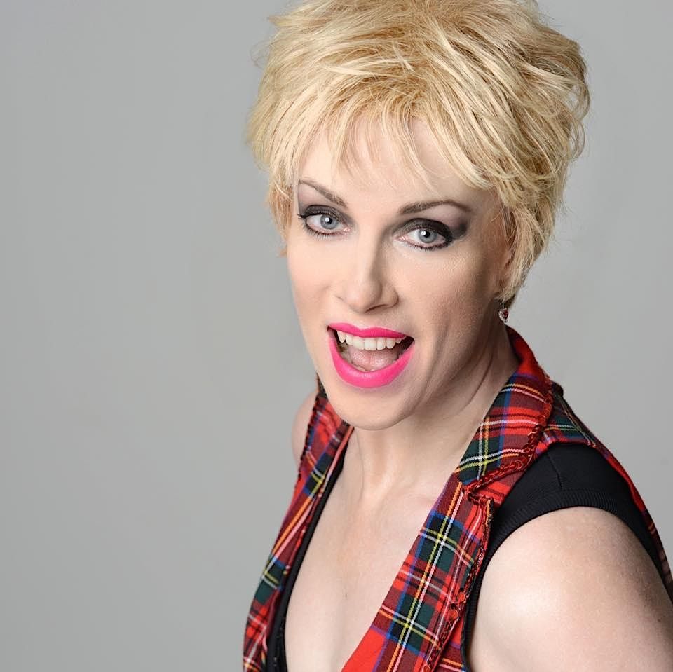 Jayne Middleton as Annie Lennox