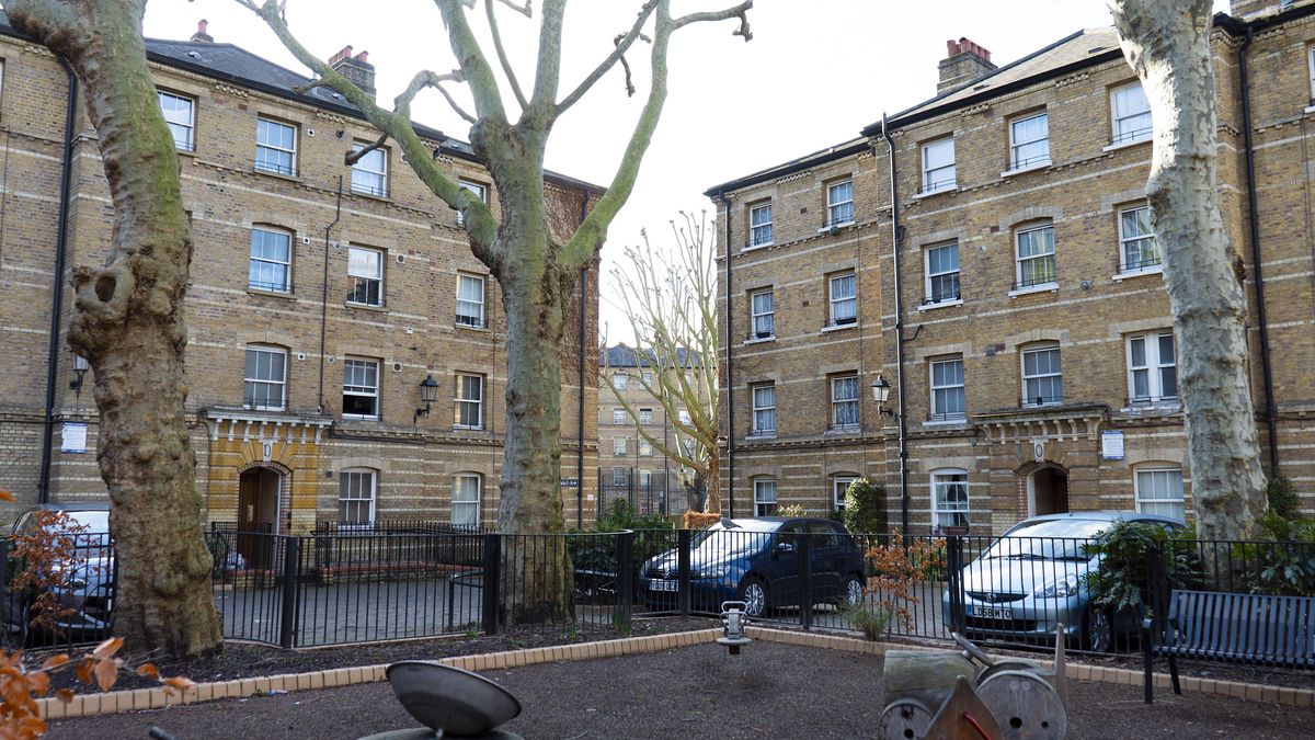 Early Social Housing in the Southwark area. A Walk led by Christine ...