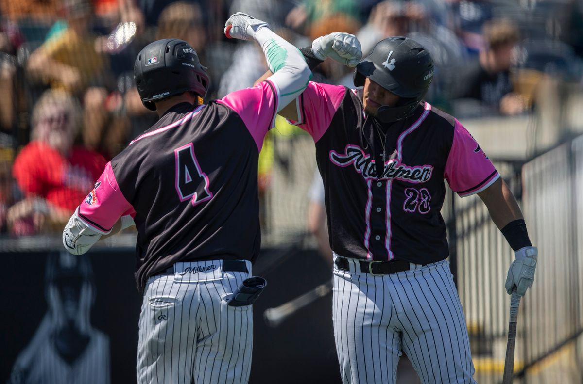 Milwaukee Milkmen vs. Lake Country DockHounds