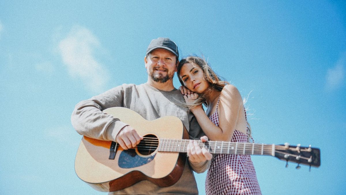 Ocie Elliott, Presented by Winnipeg Folk Festival