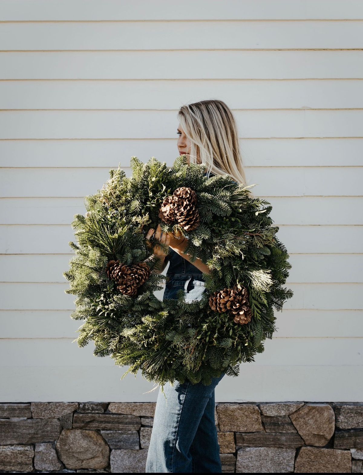 Holiday Wreath Workshop at The Beth Kitchen + Bar! 