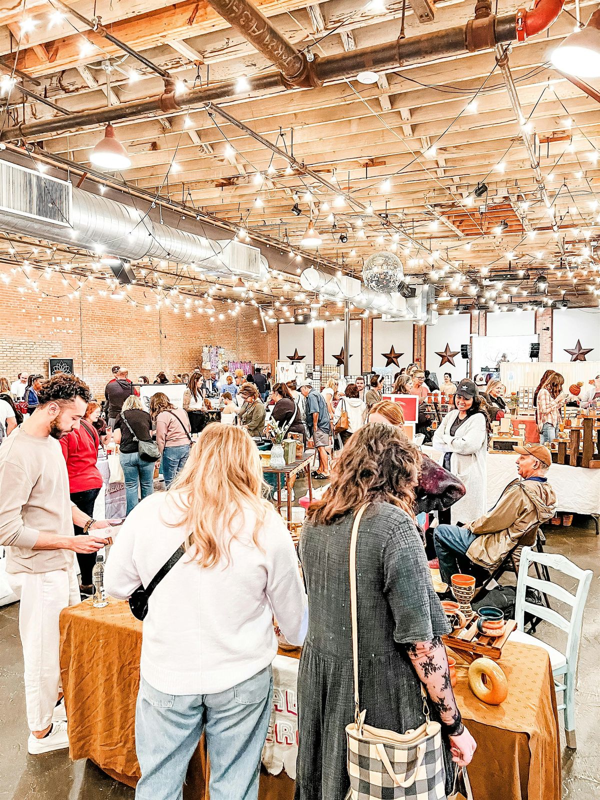 Holiday Vibe Market | DALLAS