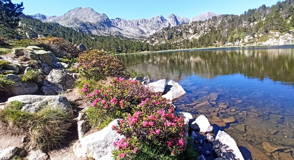 Sendeando por Andorra. El pa\u00eds de los Pirineos