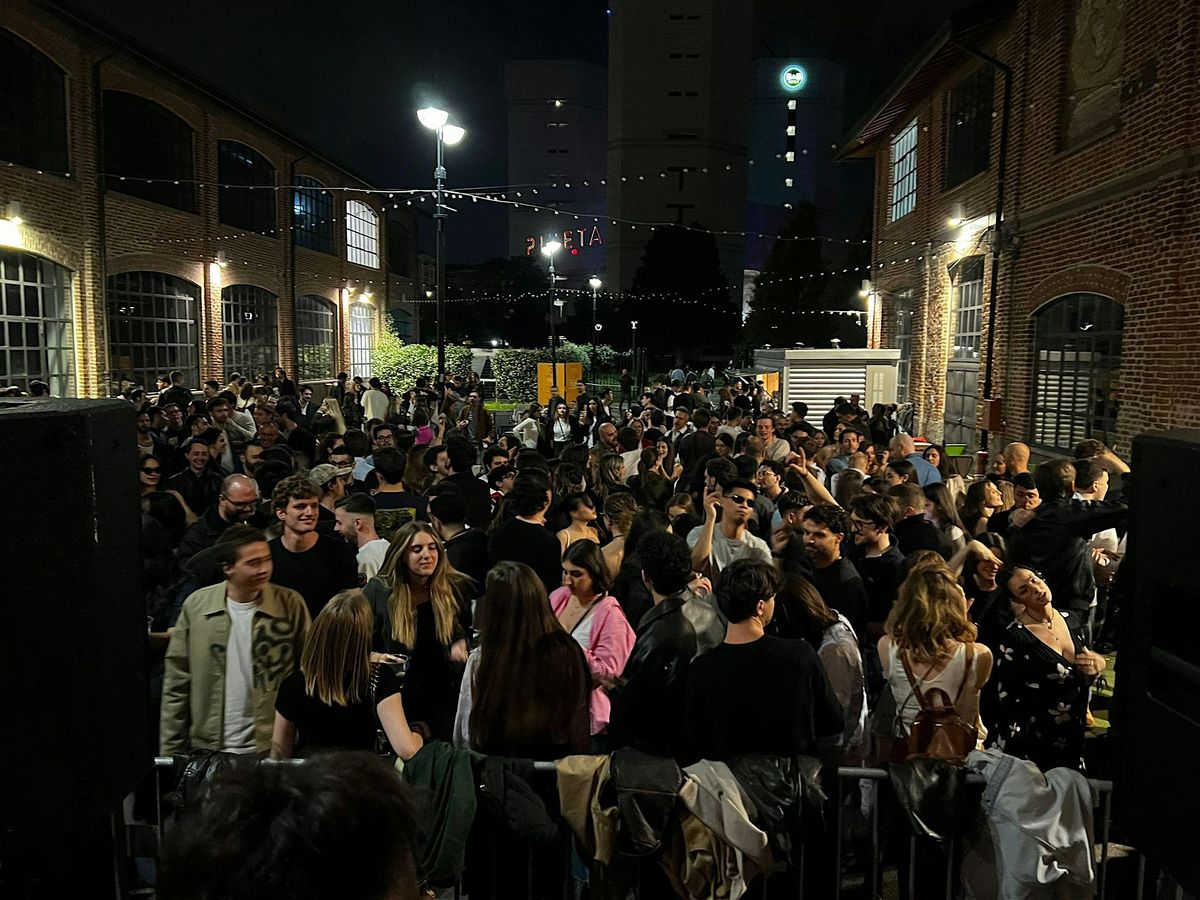 URBAN GARDEN FABBRICA DEL VAPORE - APERITIVO E DJ SET