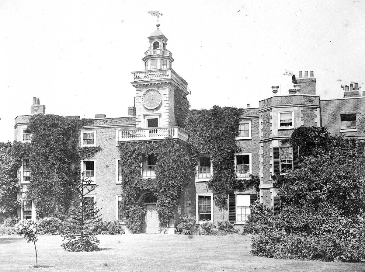 Exploring the history and landscape of Bruce Castle and its Park