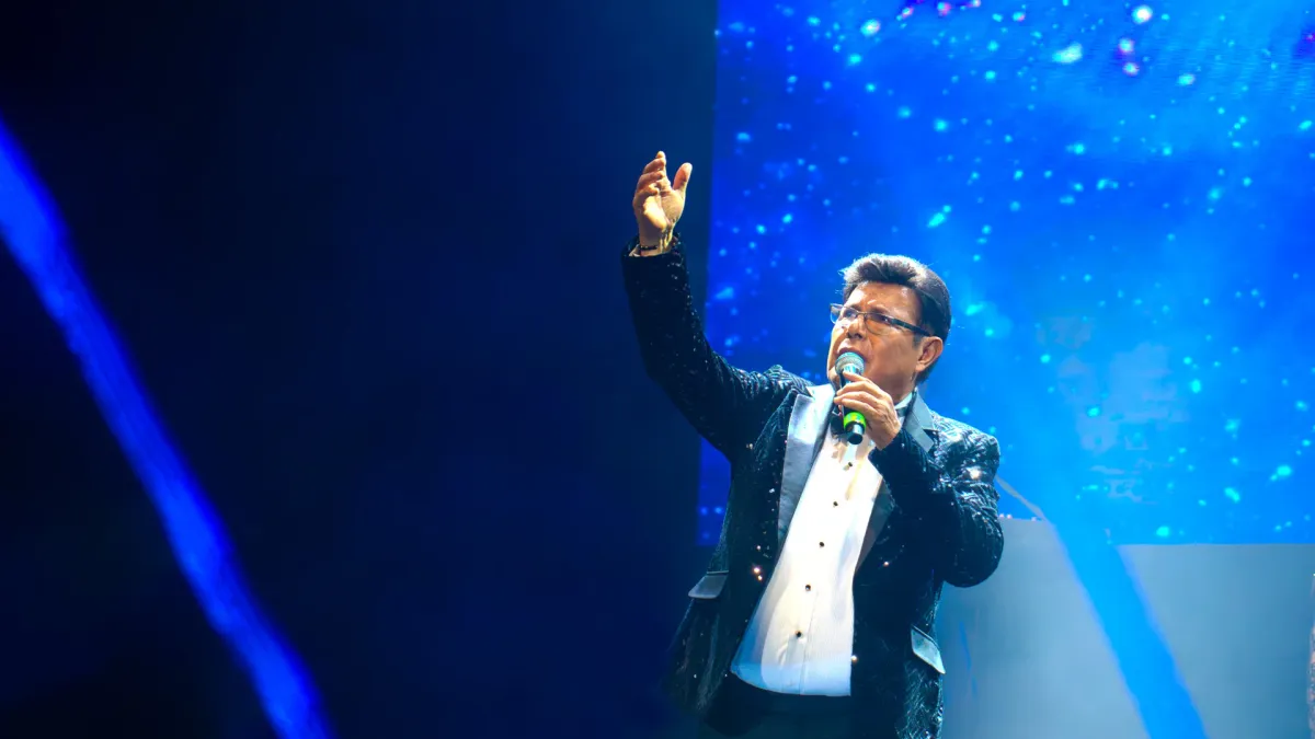 Rayito Colombiano, Grupo Kachimba, Los Llayras in Aurora