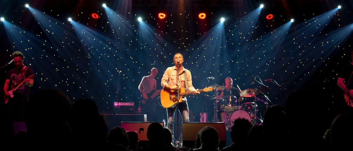 James Reyne, Alex Lloyd in St Kilda