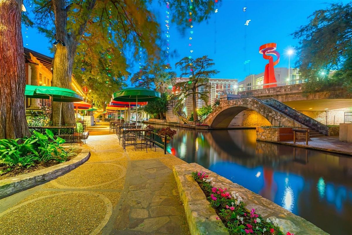 Ford Holiday River Parade Balcony & VIP  Seating at the Marriott Riverwalk