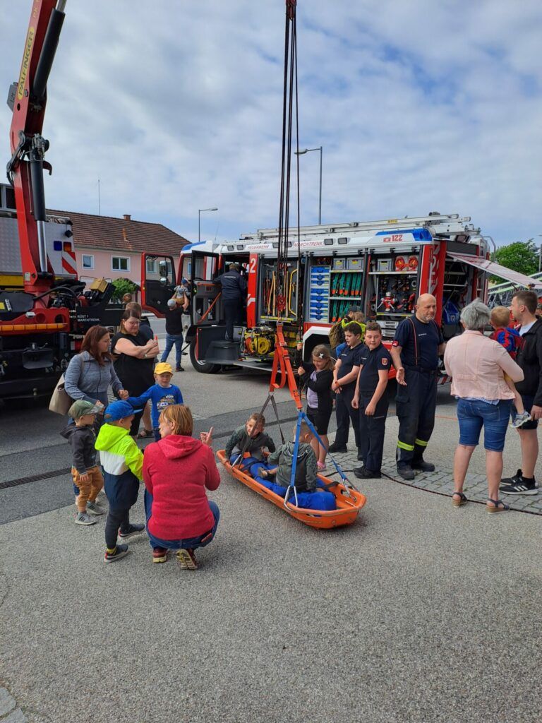 AUSFLUG ZUR FEUERWEHR