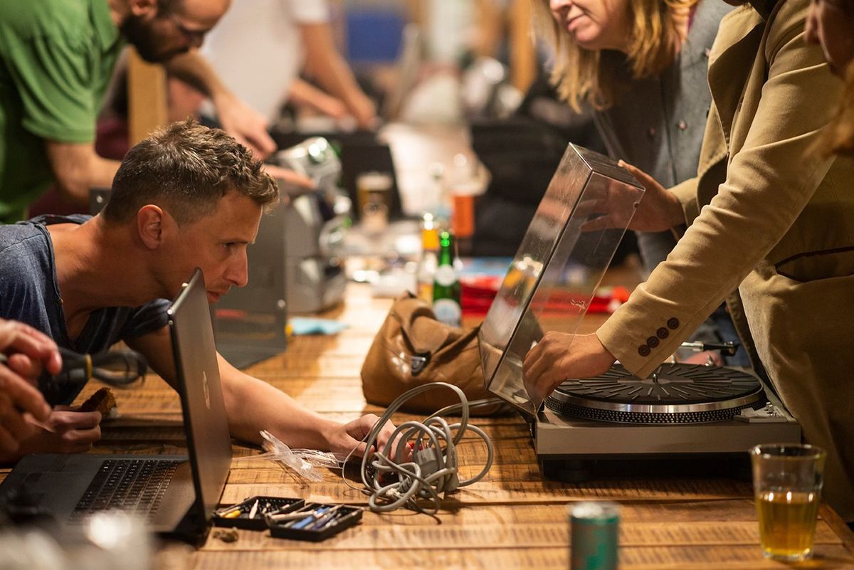 REPAIR CAFE - Hal 5