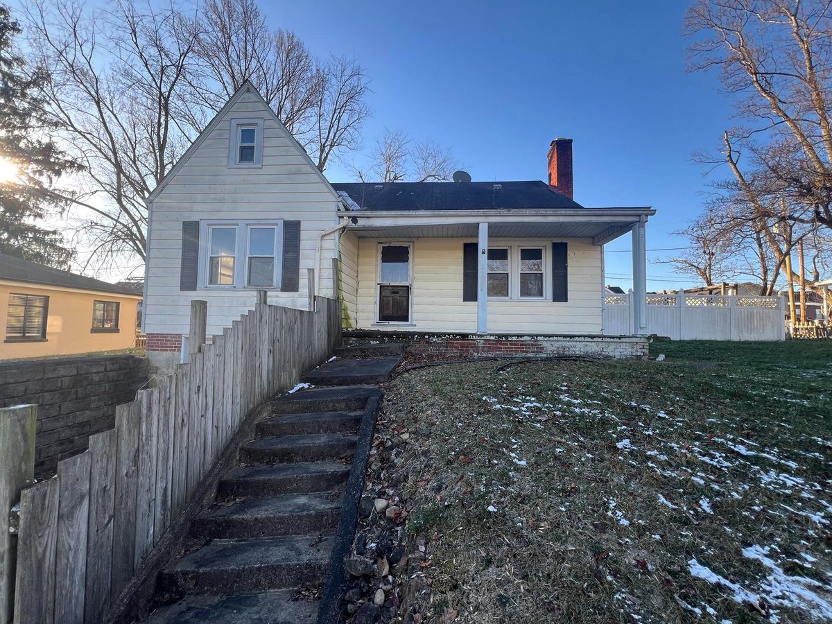 3 Bedroom Fixer Upper in a Great Huntington Location