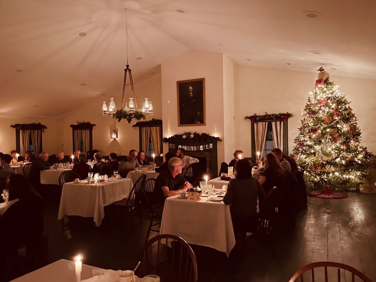 Christmas at the King's Head Inn \ud83c\udf1f No\u00ebl \u00e0 l\u2019auberge King\u2019s Head