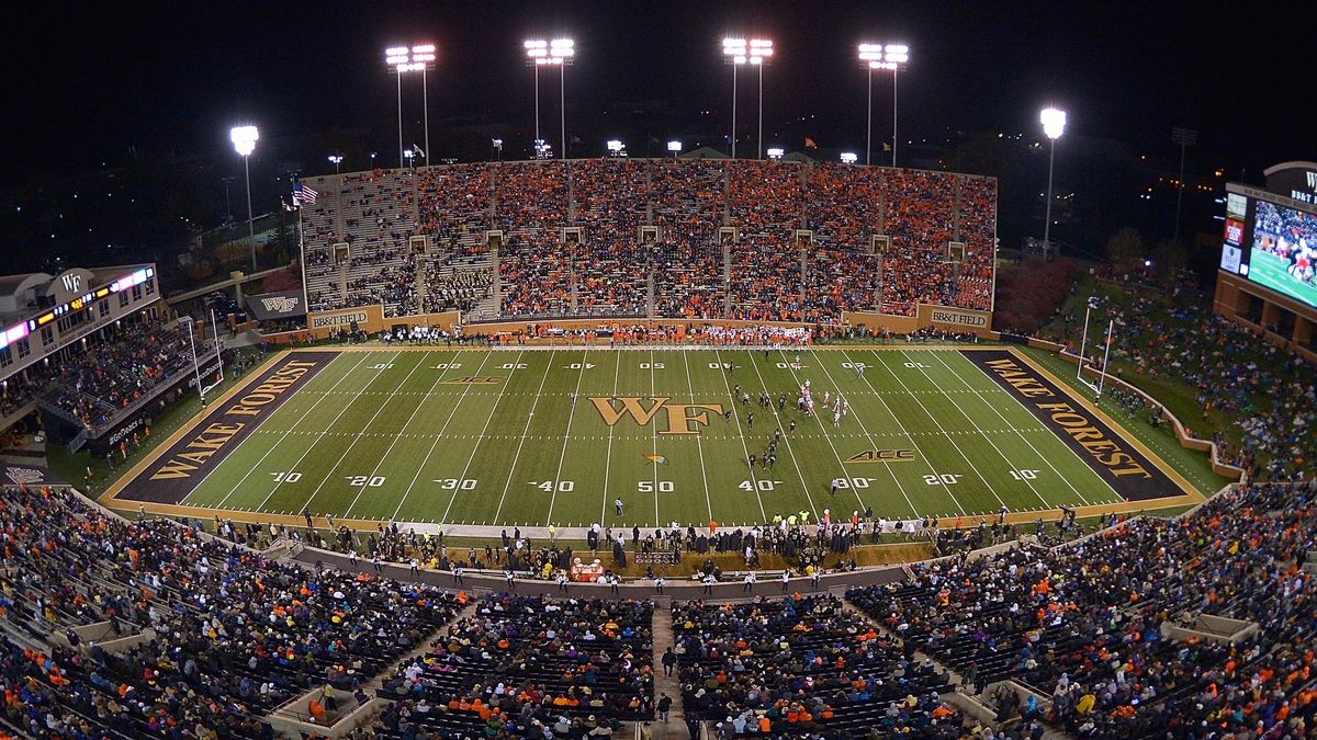 Southern Miss Golden Eagles vs. Louisiana-Lafayette Ragin' Cajuns at M. M. Roberts Stadium