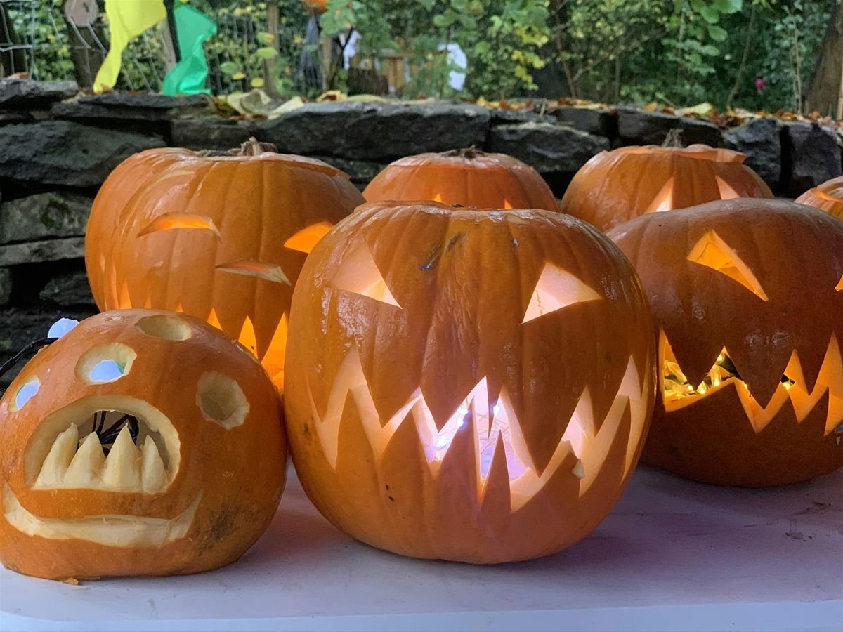 Pumpkin Carving \/ For ages 8-16 with an adult aged 18+