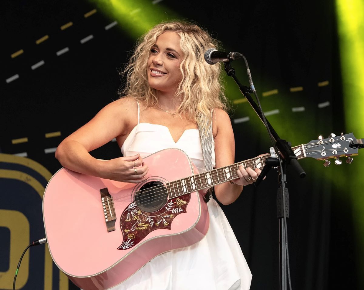 Megan Moroney at Illinois State Fairgrounds