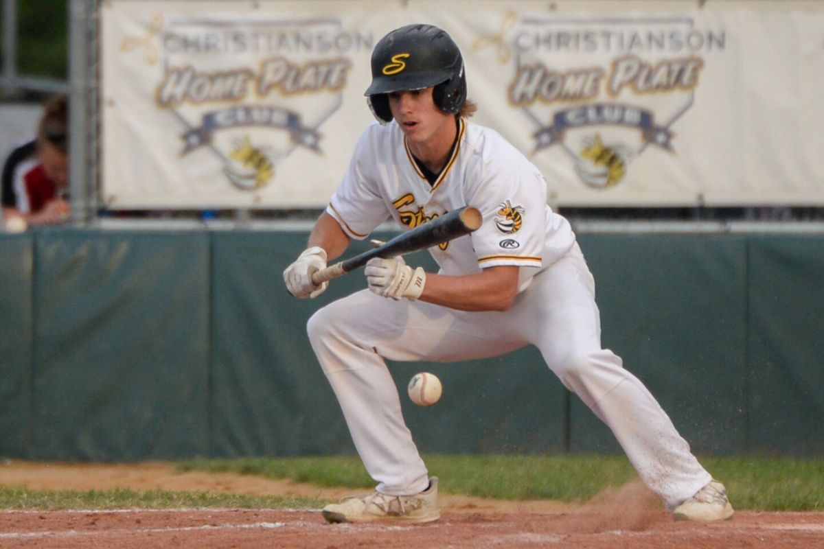 Badlands Big Sticks vs. Willmar Stingers