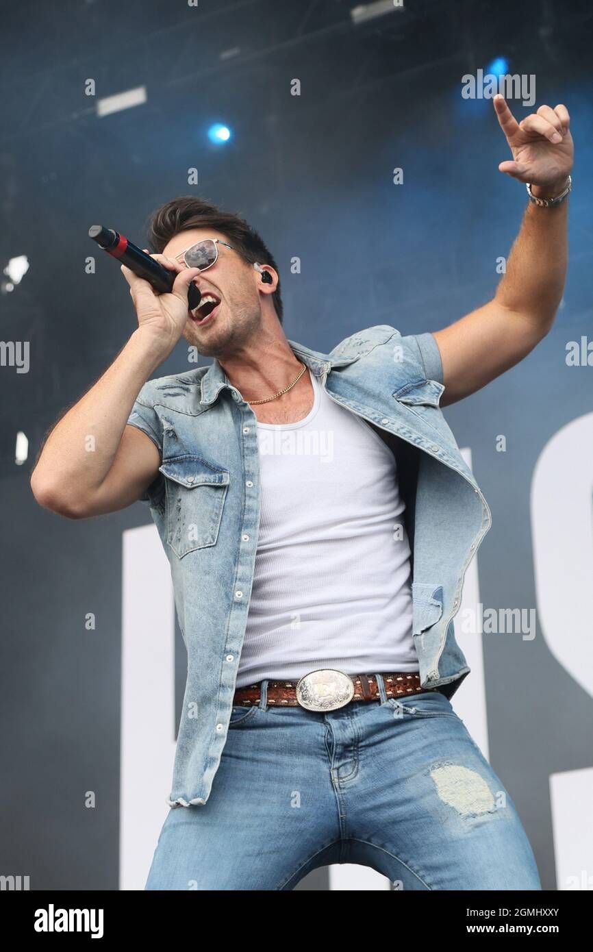 Russell Dickerson (Concert)