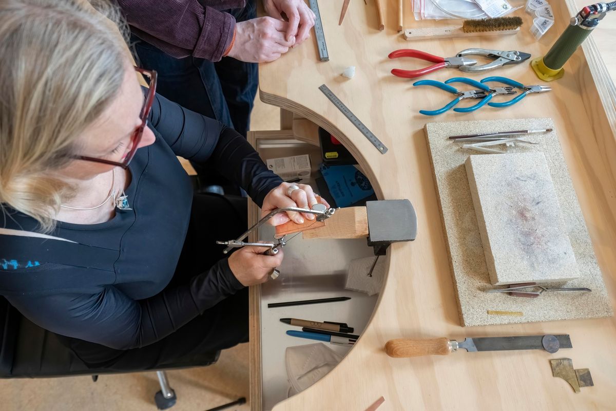 Jewellery workshop - Base techniques + soldering (in 6 evenings)