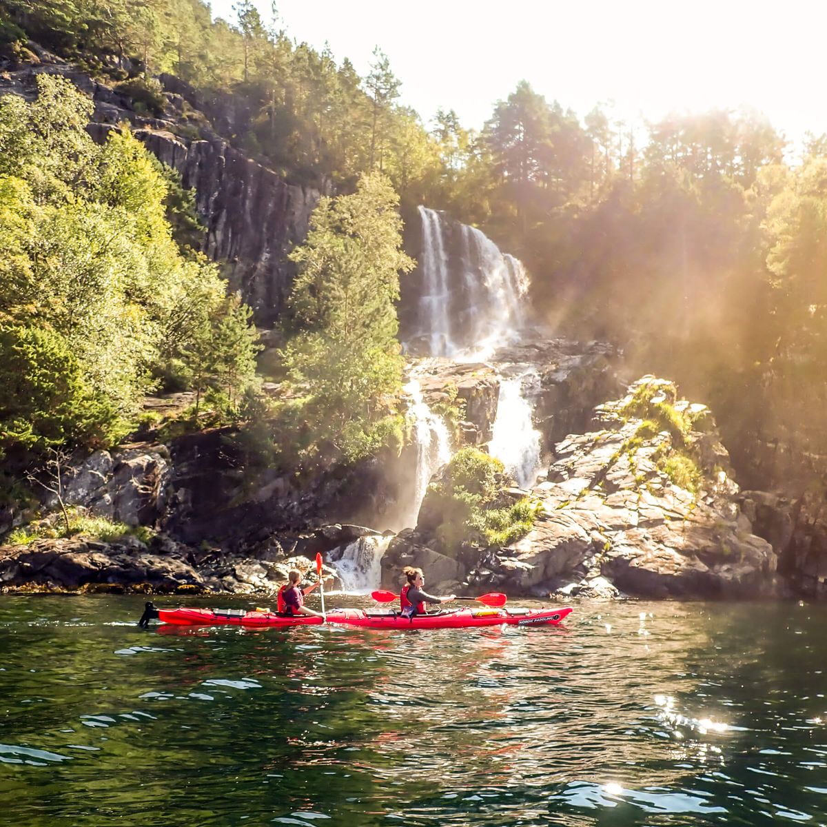 Gutsy Girls | Kayaking and Hiking Weekend in Norway