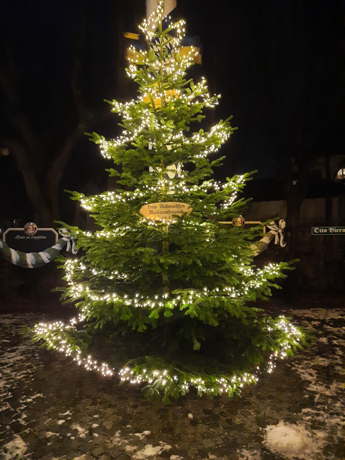 Christbaum f\u00fcr Riem