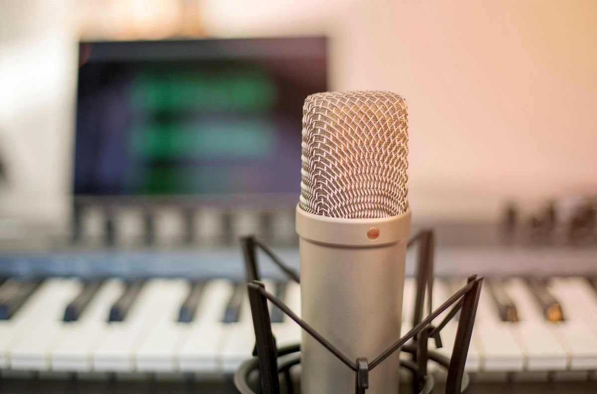 Virtual Seminar: Getting Paid to Talk\u2014An Introduction to Voice Over